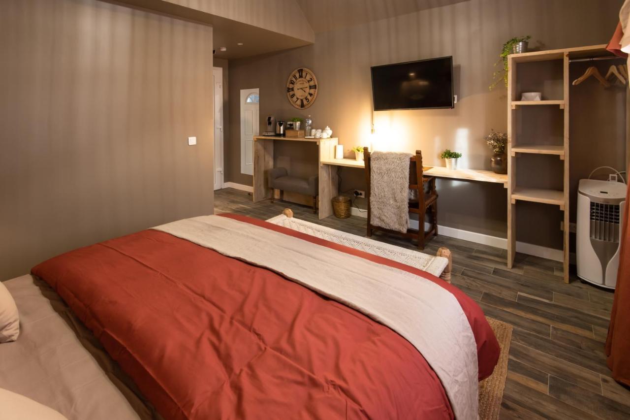 J&J Room - Hebergement D'Exception Pres De Provins! Le Bas Courton Zewnętrze zdjęcie